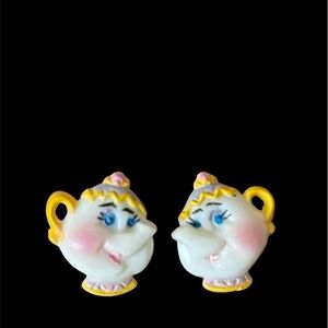 Vintage 90s Avon Disney Mrs Potts Stud Earrings Beauty & the Beast Tiny 1/2” 363
